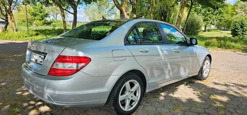 Gebraucht Mercedes C200 184 PS (135 kW) 2007 Silber Limousine