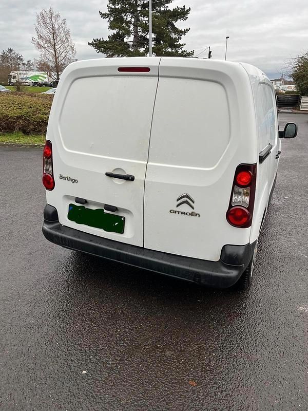 Gebraucht Citroën Berlingo 58 PS (42 kW) 2012 Weiß Van / Kleinbus