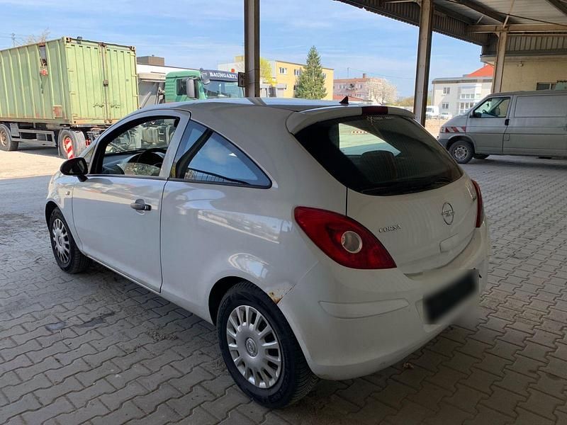 Gebraucht Opel Corsa 60 PS (44 kW) 2009 Weiß Kleinwagen