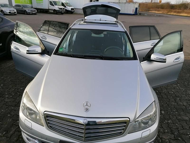 Silber Gebraucht 2010 Mercedes C220 Kombi | 6.000 € (Fairer Preis) - Bild 1/4