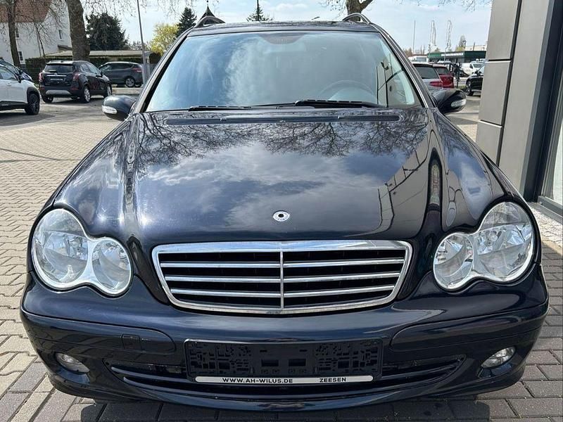 Gebraucht Mercedes C180 143 PS (105 kW) 2005 Diamantschwarz Kombi