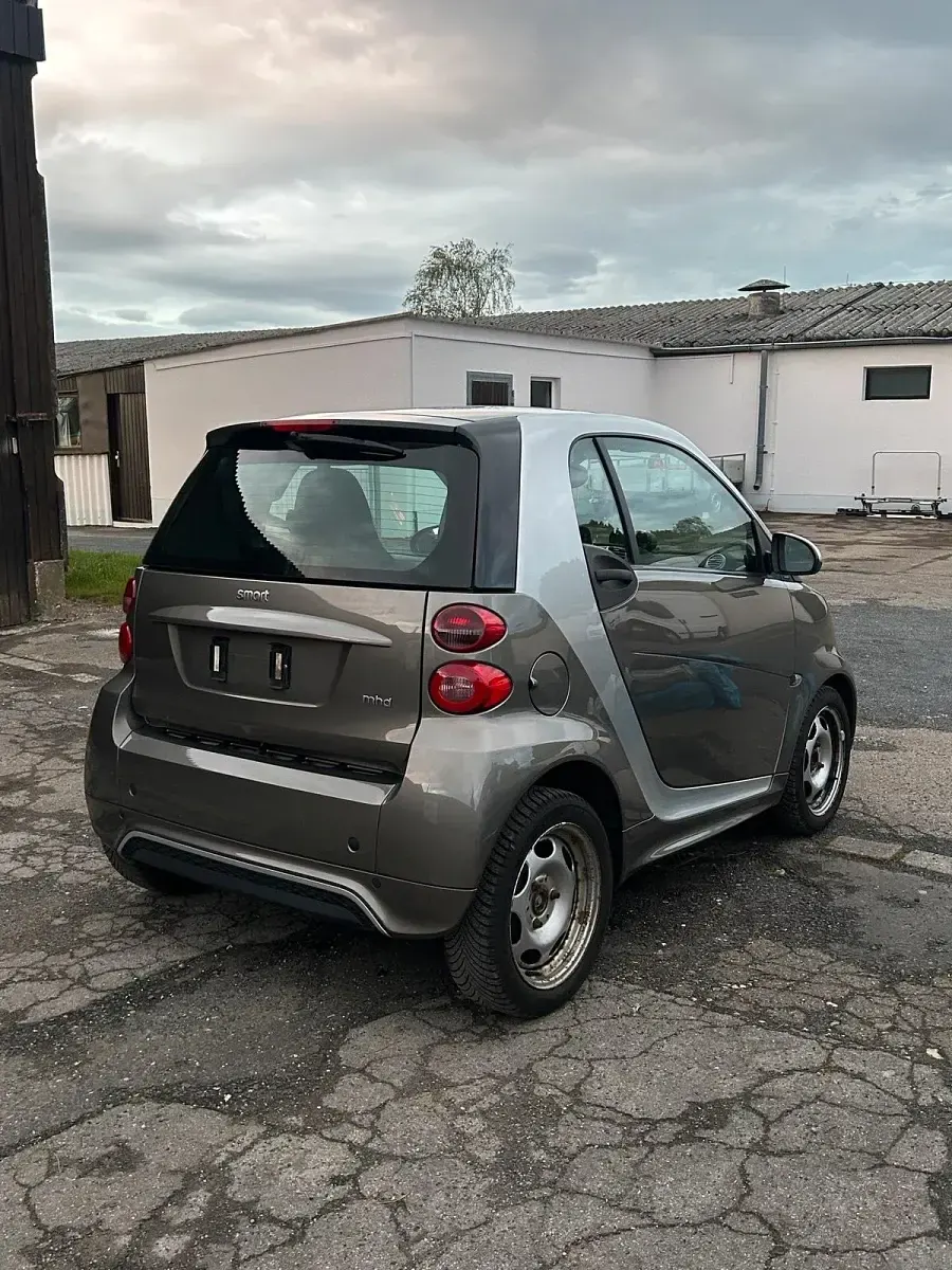 Gebraucht Smart ForTwo Coupé 71 PS (52 kW) 2012 Grau Coupé