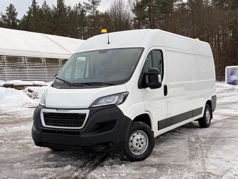Gebraucht Peugeot Boxer 140 PS (102 kW) 2020 Weiß Van