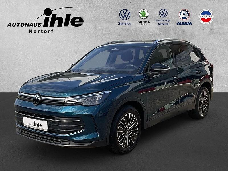 Nightshade blue metallic Gebraucht 2024 VW Tiguan Goal SUV | 40.980 € (Superpreis) - Bild 1/4