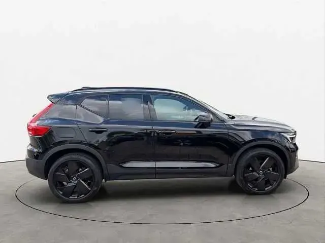 Gebraucht Volvo XC40 Plus 163 PS (119 kW) 2025 Schwarz SUV