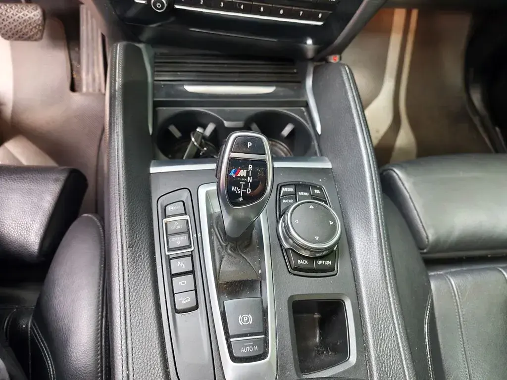Gebraucht BMW X6 M50 Performance 381 PS (280 kW) 2016 Schwarz SUV