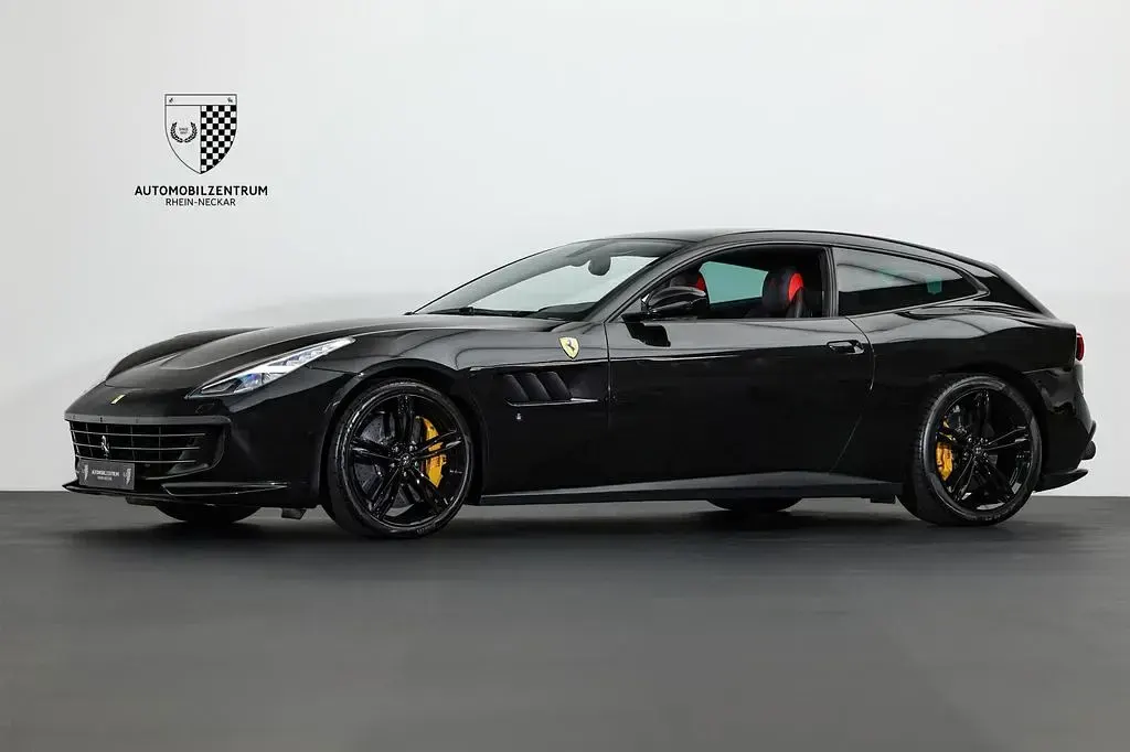 Gebraucht Ferrari GTC4Lusso 610 PS (448 kW) 2018 Nero daytona Kombi