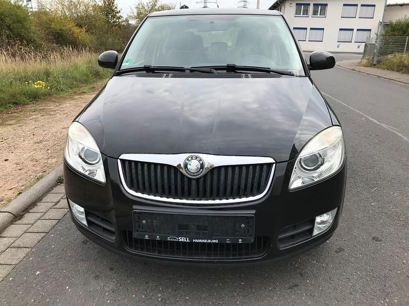 Grau Gebraucht 2008 Skoda Fabia Kleinwagen | 3.999 € (Etwas zu teuer) - Bild 1/4