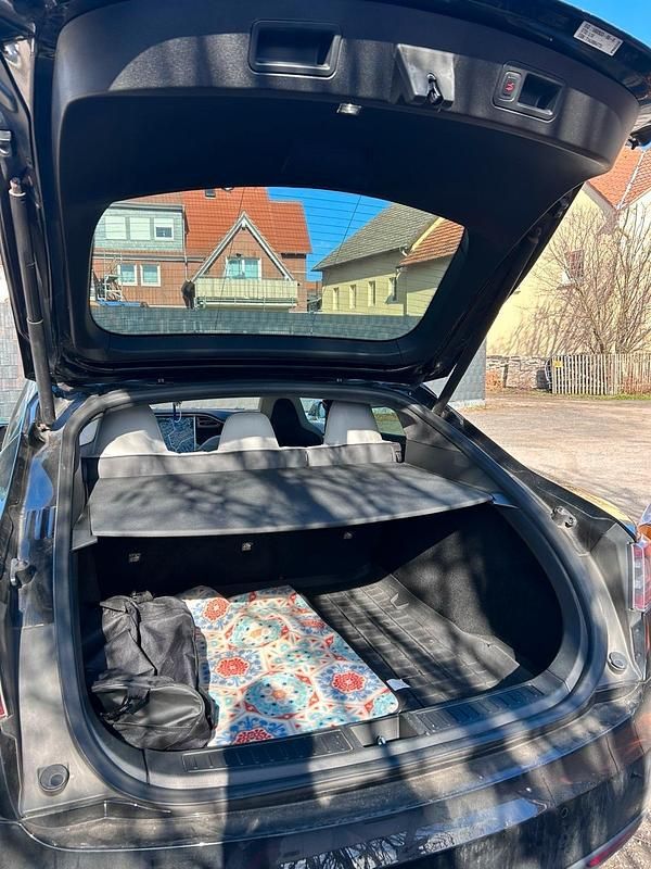 Gebraucht Tesla Model S 269 kW (367 PS) 2014 Schwarz Kleinwagen