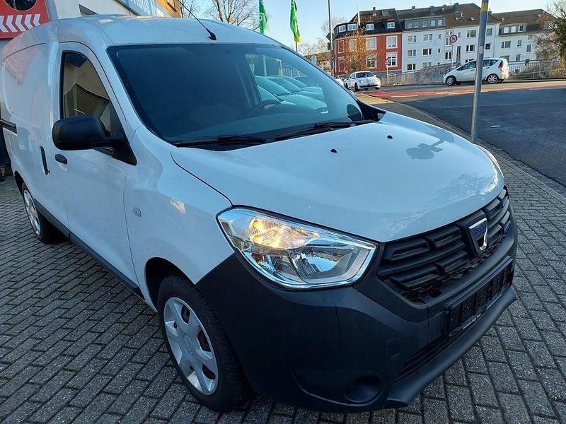 Gebraucht Dacia Dokker Essentiel 102 PS (75 kW) 2018 Weiß Van / Kleinbus