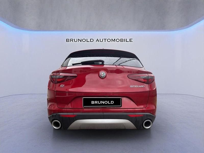 Gebraucht Alfa Romeo Stelvio Lusso 280 PS (205 kW) 2020 Rot SUV