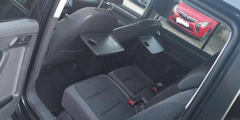 Gebraucht VW Touran 105 PS (77 kW) 2012 Schwarz Van / Kleinbus