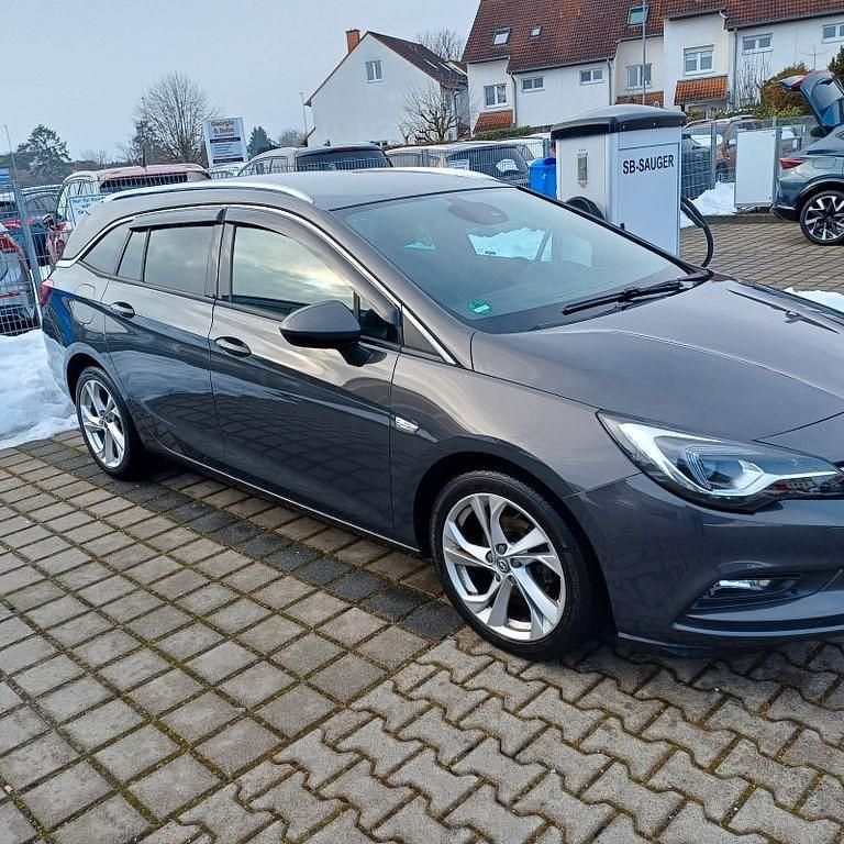 Gebraucht Opel Astra Dynamic 150 PS (110 kW) 2016 Grau Kombi