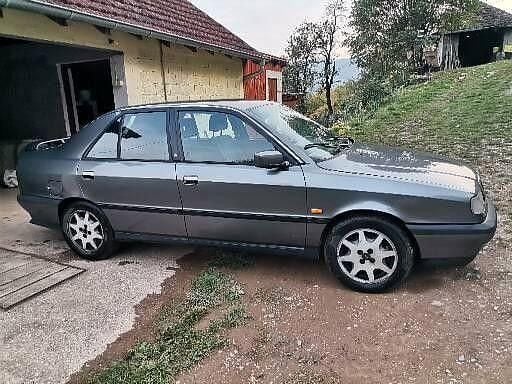 Grau Gebraucht 1992 Lancia Dedra Limousine | 7.000 € - Bild 1/4
