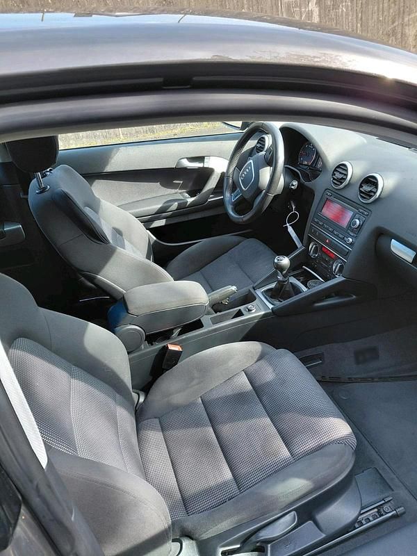 Gebraucht Audi A3 140 PS (102 kW) 2011 Grau Kleinwagen