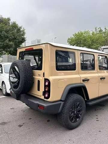 Neu BAW 212 166 PS (122 kW) 2026 Beige SUV