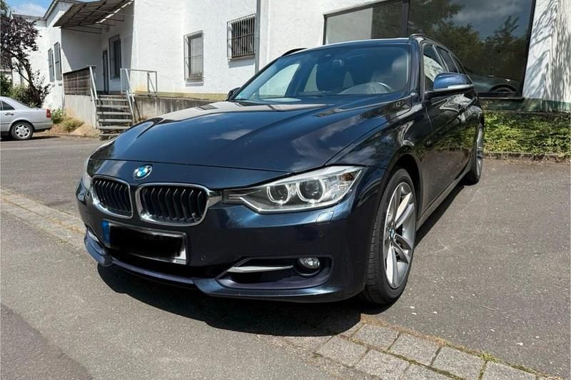 Blau Gebraucht 2015 BMW 325 Shadowline Kombi | 10.900 € (Guter Preis) - Bild 1/4