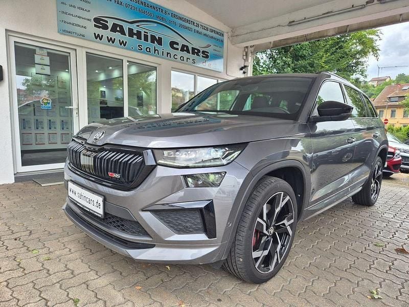 Grau Gebraucht 2022 Skoda Kodiaq RS SUV | 37.500 € (Guter Preis) - Bild 1/4