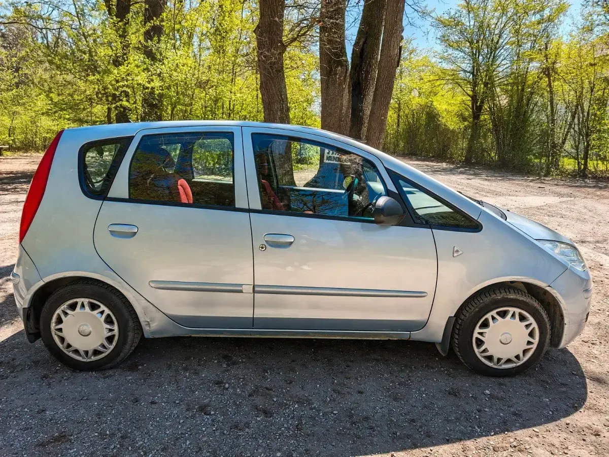 Gebraucht Mitsubishi Colt Instyle 95 PS (69 kW) 2005 Blau Kleinwagen