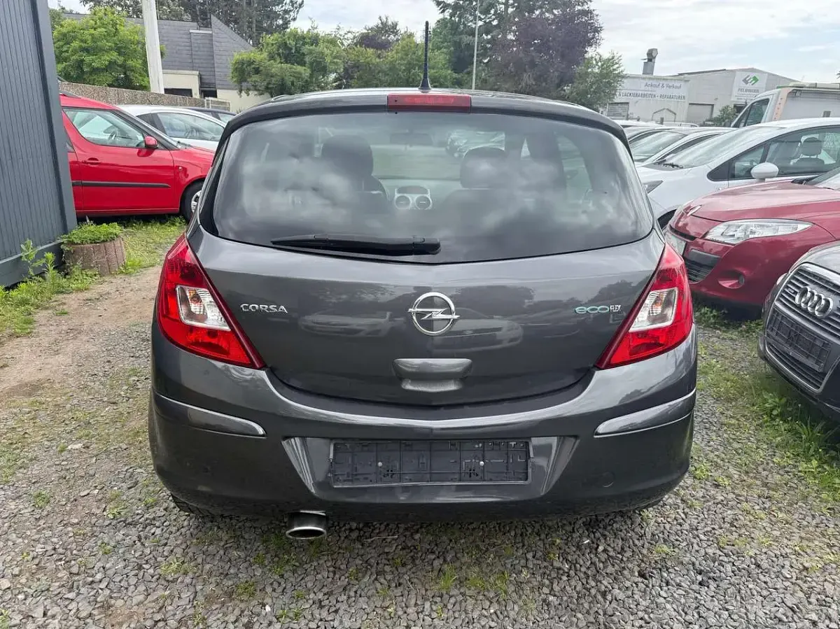 Gebraucht Opel Corsa Satellite 69 PS (50 kW) 2011 Karbongrau Kleinwagen