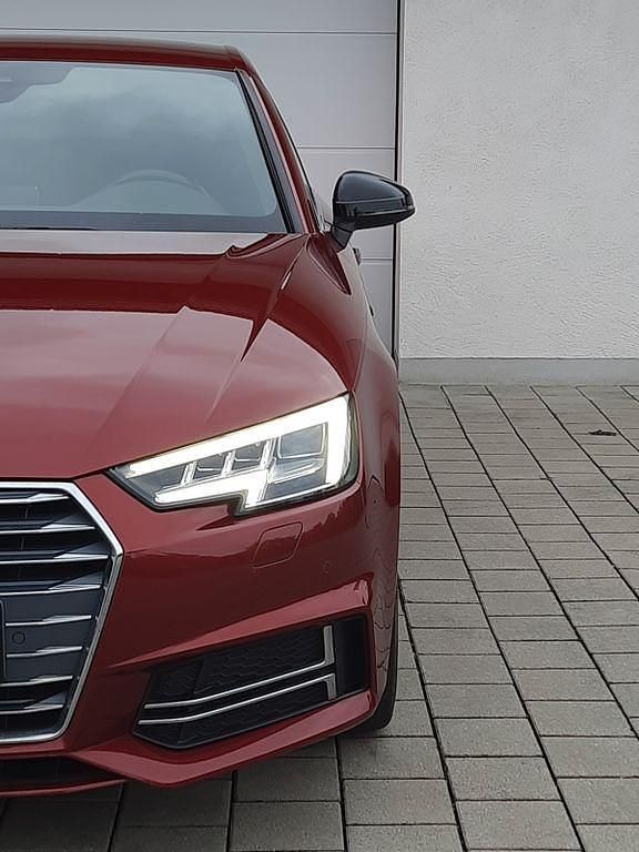 Rot Gebraucht 2016 Audi A4 Sport Limousine | 24.999 € (Teuer) - Bild 1/4