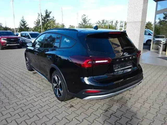 Używany Ford Focus Active X 116 KM (85 kW) 2024 Czarny Sedan/Limuzyna