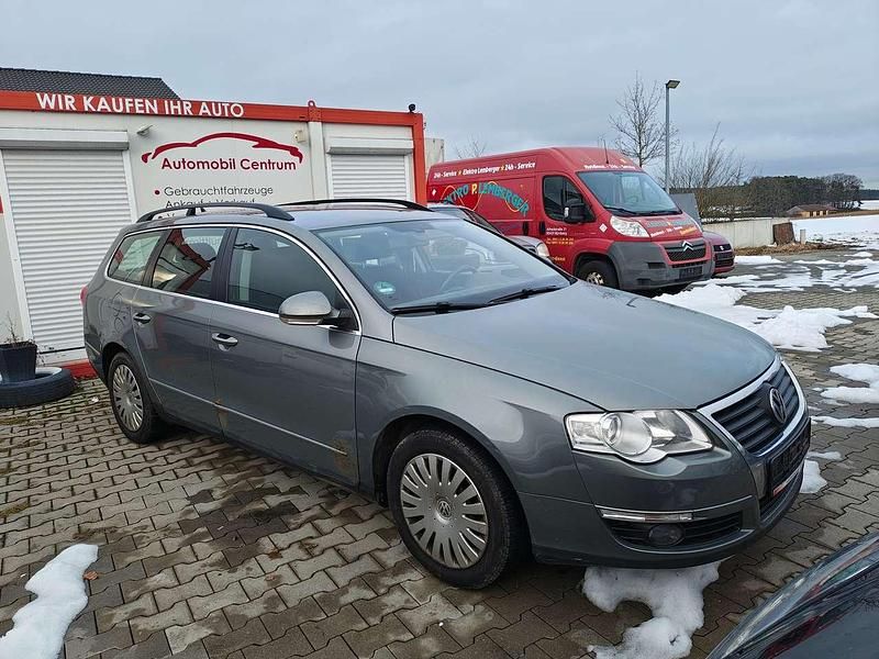 Gebraucht VW Passat Comfortline 170 PS (125 kW) 2009 Granite green metallic Kombi