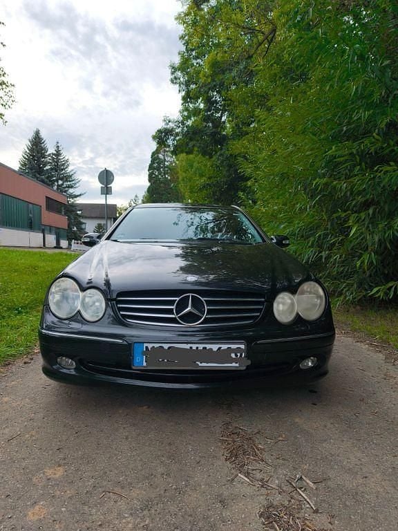 Schwarz Gebraucht 2003 Mercedes CLK200 Avantgarde Coupé | 3.800 € (Guter Preis) - Bild 1/4