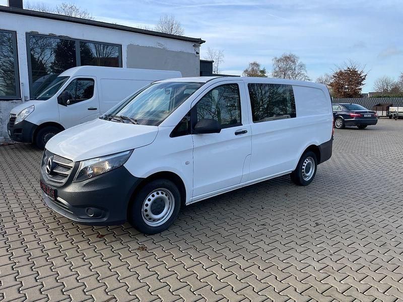Weiß Gebraucht 2015 Mercedes Vito Van | 9.500 € (Guter Preis) - Bild 1/4