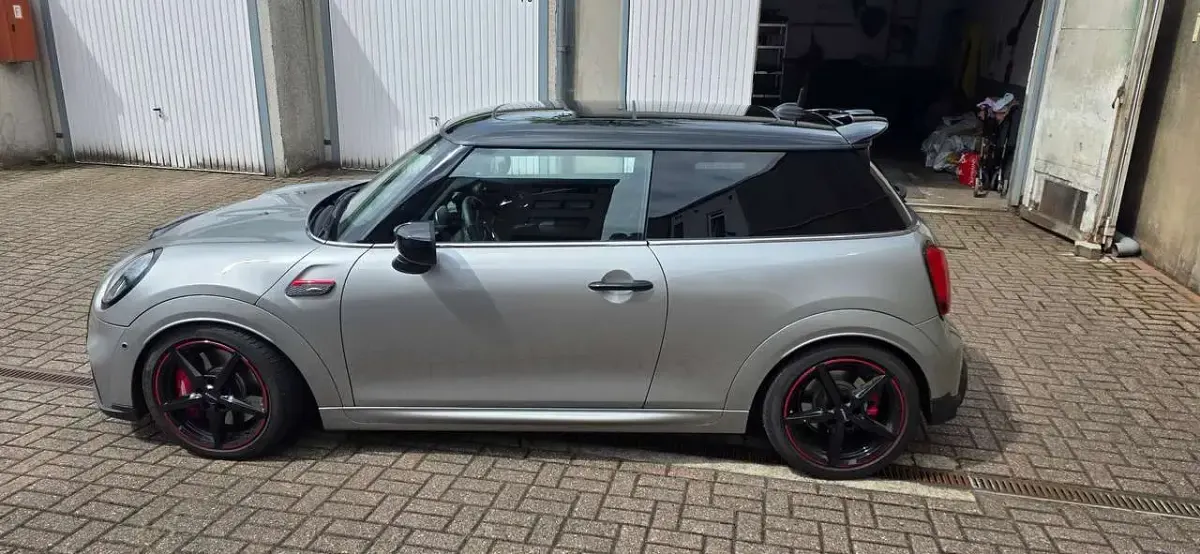 Gebraucht Mini John Cooper Works Classic 231 PS (169 kW) 2023 Silber Kleinwagen