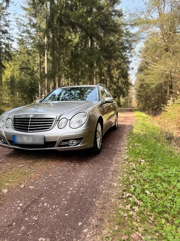Gebraucht Mercedes E320 225 PS (165 kW) 2008 Grau Kombi