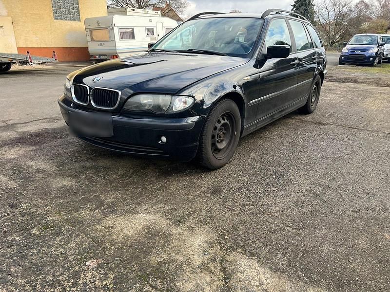 Usado BMW 316 116 HP (85 kW) 2003 Preto Carrinha