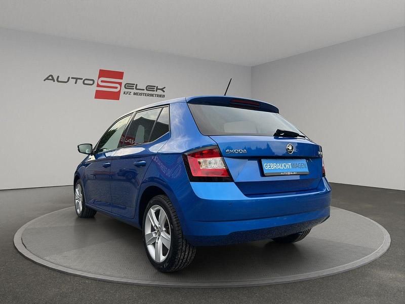 Gebraucht Skoda Fabia Drive 90 PS (66 kW) 2017 Blau Kleinwagen
