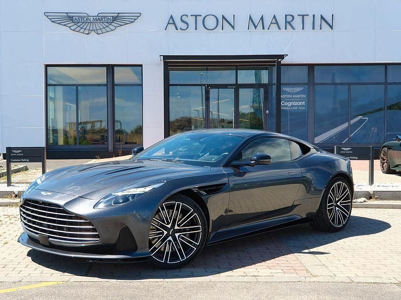 Neu Aston Martin DB12 680 PS (500 kW) 2025 Grau Coupé