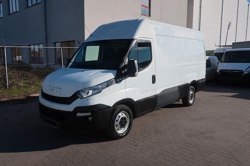 Gebraucht Iveco Daily 106 PS (77 kW) 2014 Weiß Limousine