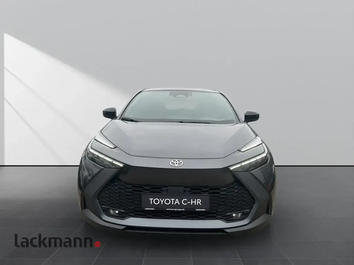 Neu Toyota C-HR 223 PS (164 kW) 2025 Grün SUV