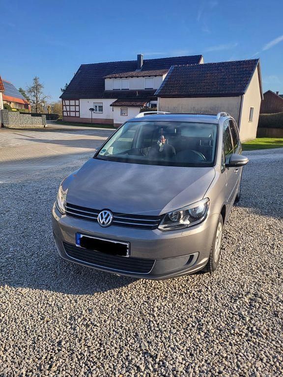 Gebraucht VW Touran Highline 105 PS (77 kW) 2011 Grau Van / Kleinbus