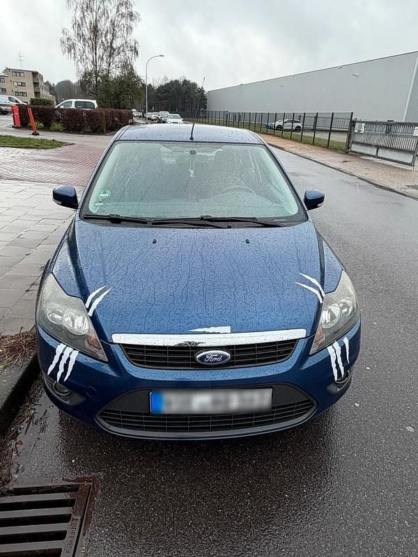 Gebraucht Ford Focus 100 PS (73 kW) 2008 Blau Kleinwagen