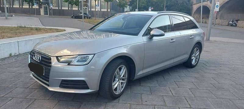 Silber Gebraucht 2017 Audi A4 Kombi | 12.500 € (Superpreis) - Bild 1/4