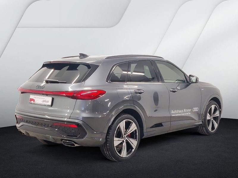 Gebraucht Audi Q5 Ambiente 204 PS (150 kW) 2025 Grau SUV