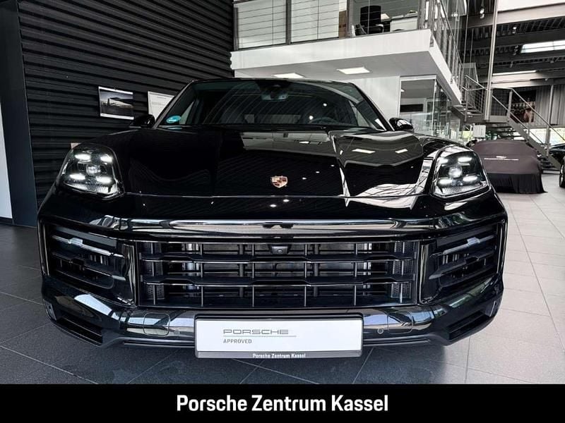 Gebraucht Porsche Cayenne Basis 354 PS (260 kW) 2025 Schwarz SUV