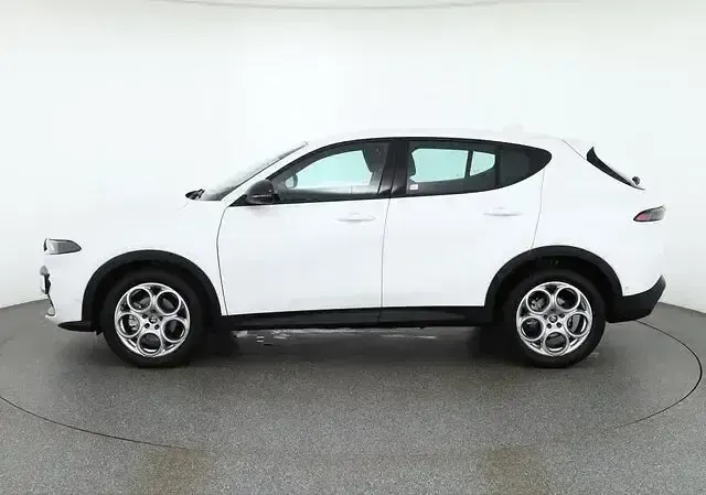 Gebraucht Alfa Romeo Tonale Ti 160 PS (117 kW) 2024 Misanoblaumet. SUV