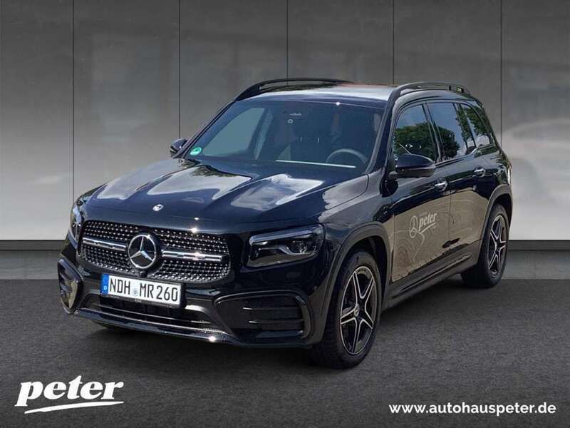 Metalliclack kosmosschwarz Gebraucht 2024 Mercedes GLB220 AMG SUV | 53.810 € (Teuer) - Bild 1/3