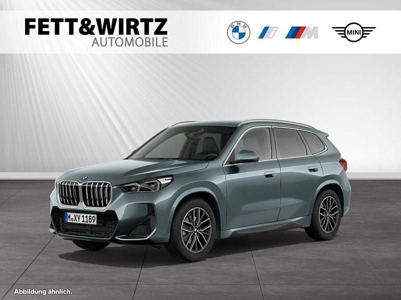 Cape york grün metallic Gebraucht 2024 BMW X1 M Sport SUV | 42.499 € (Guter Preis) - Bild 1/3