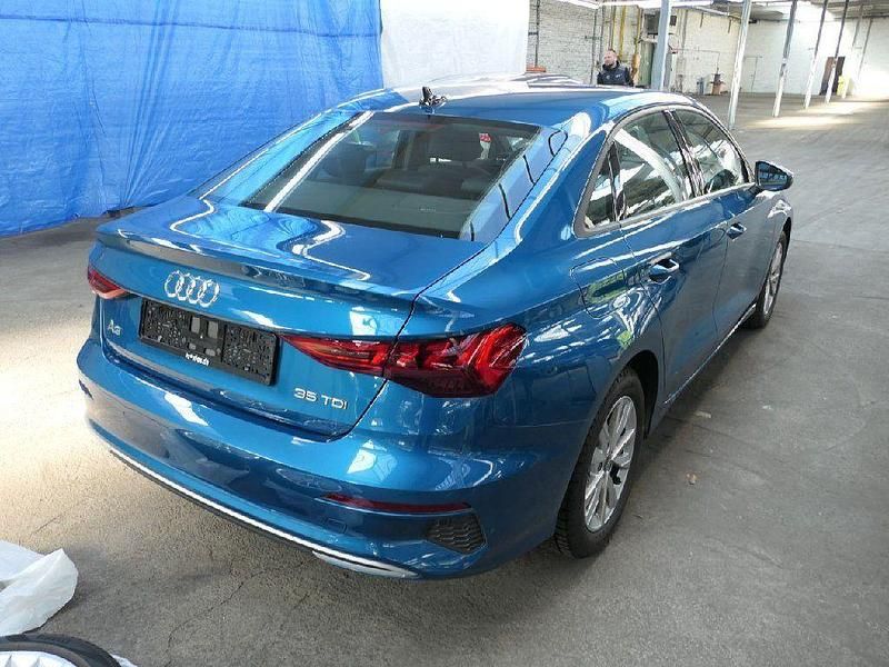 Gebraucht Audi A3 Advanced 150 PS (110 kW) 2023 Atollblau Limousine