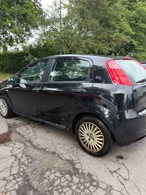 Gebraucht Fiat Punto Active 75 PS (55 kW) 2007 Schwarz Kleinwagen