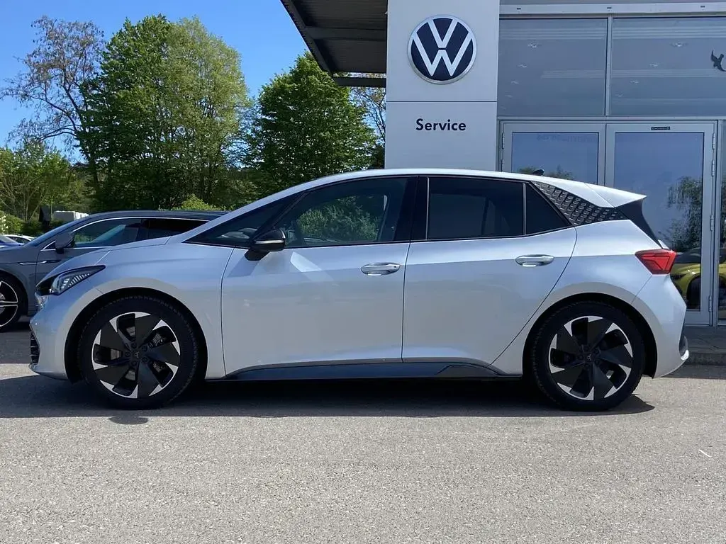 Usata Cupra Born e-Boost 169 kW (231 CV) 2023 Argento Utilitaria
