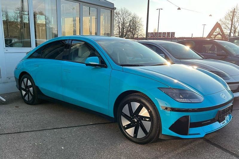 Blau Gebraucht 2023 Hyundai Ioniq 6 Limousine | 29.799 € (Guter Preis) - Bild 1/2