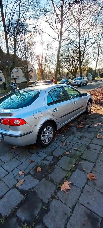 Gebraucht Renault Laguna III 135 PS (99 kW) 2007 Silber Limousine