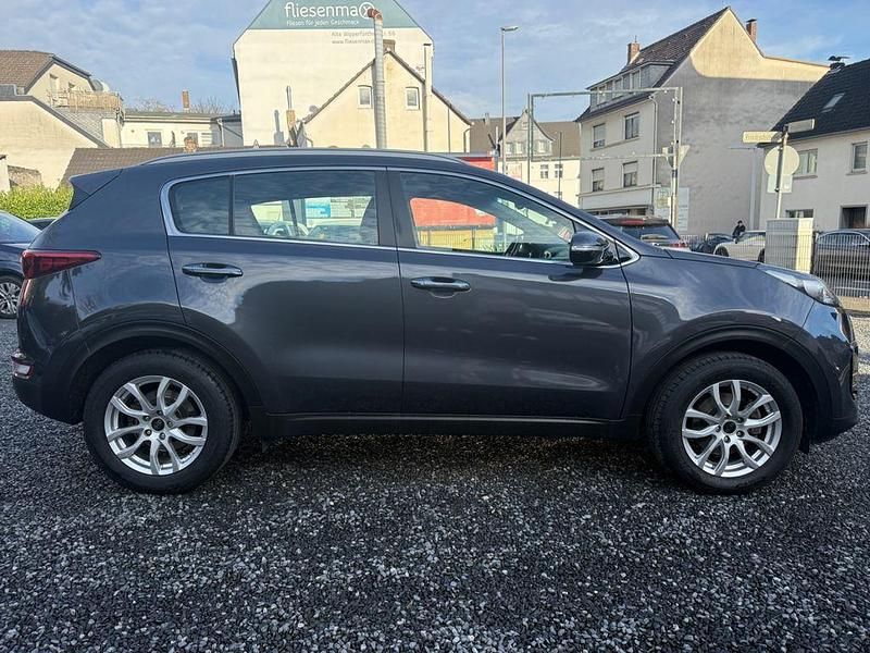 Gebraucht Kia Sportage Vision 116 PS (85 kW) 2017 Dark gun metal SUV